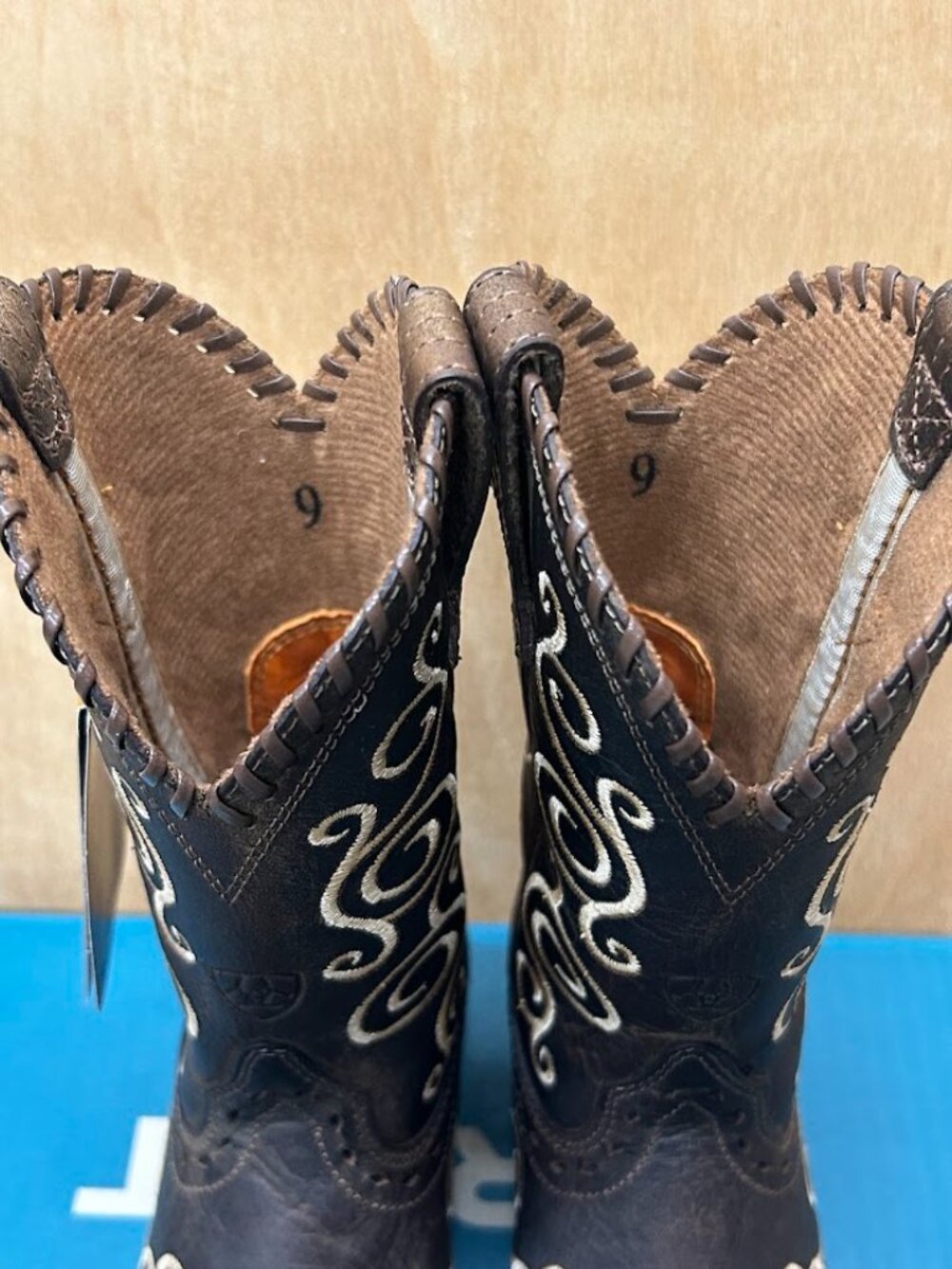 Girls Ariat 10010256 Shelleen Western Style Brown Snip Toe Boots Size 9 - Picture 4 of 9